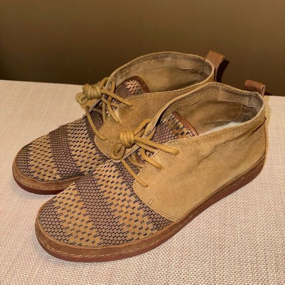 UGG Men’s Brown Pattern Suede Sherpa Lined Lace Up Booties Size 9.5 GUC main image 6